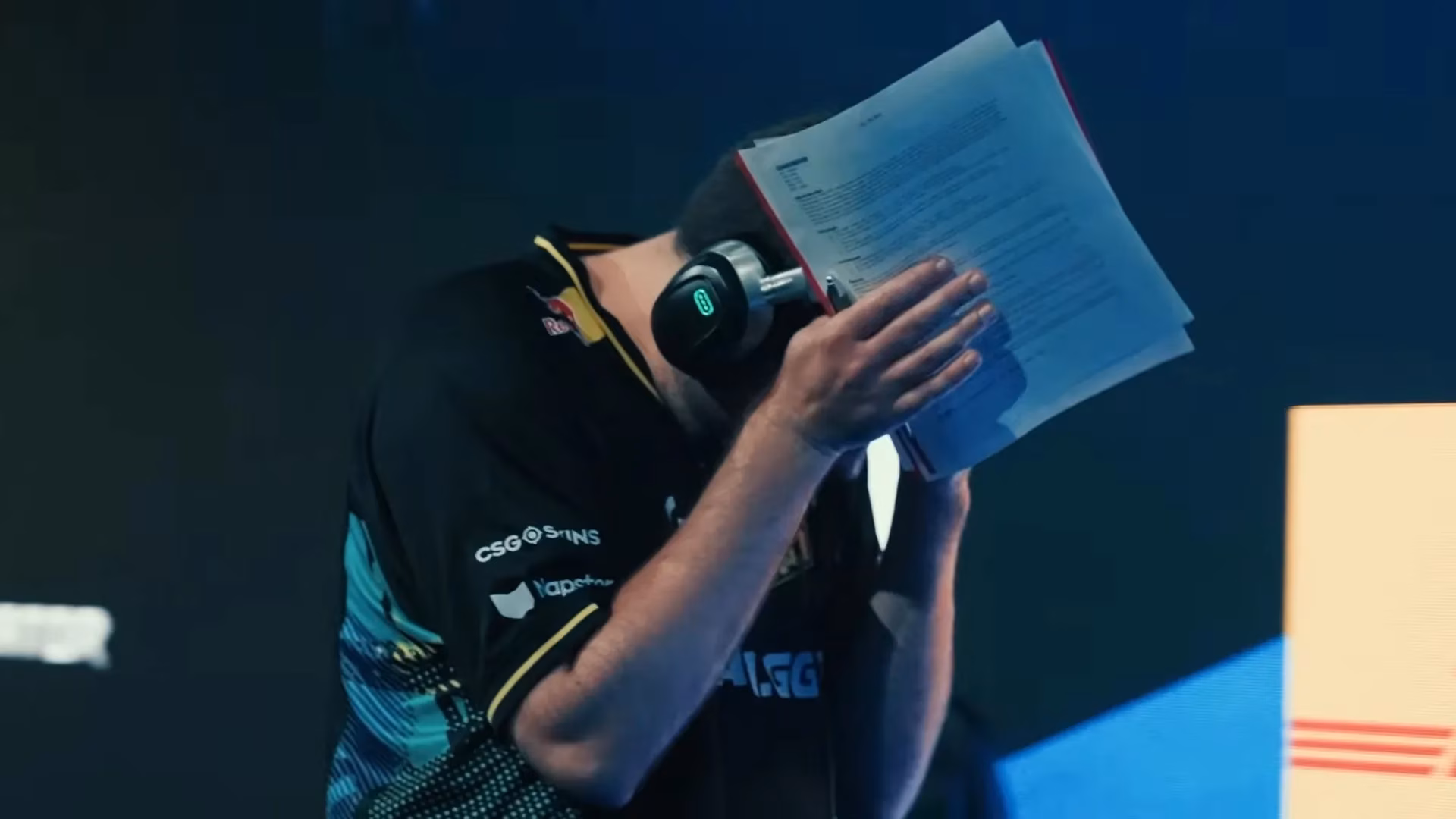 three-years-after-cs2-players-still-reminisce-over-insane-cs-go-hour-counts-image-1